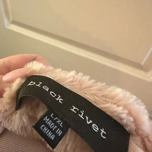 Black Rivet Pink Fuzzy Poncho - Picture 2 of 2